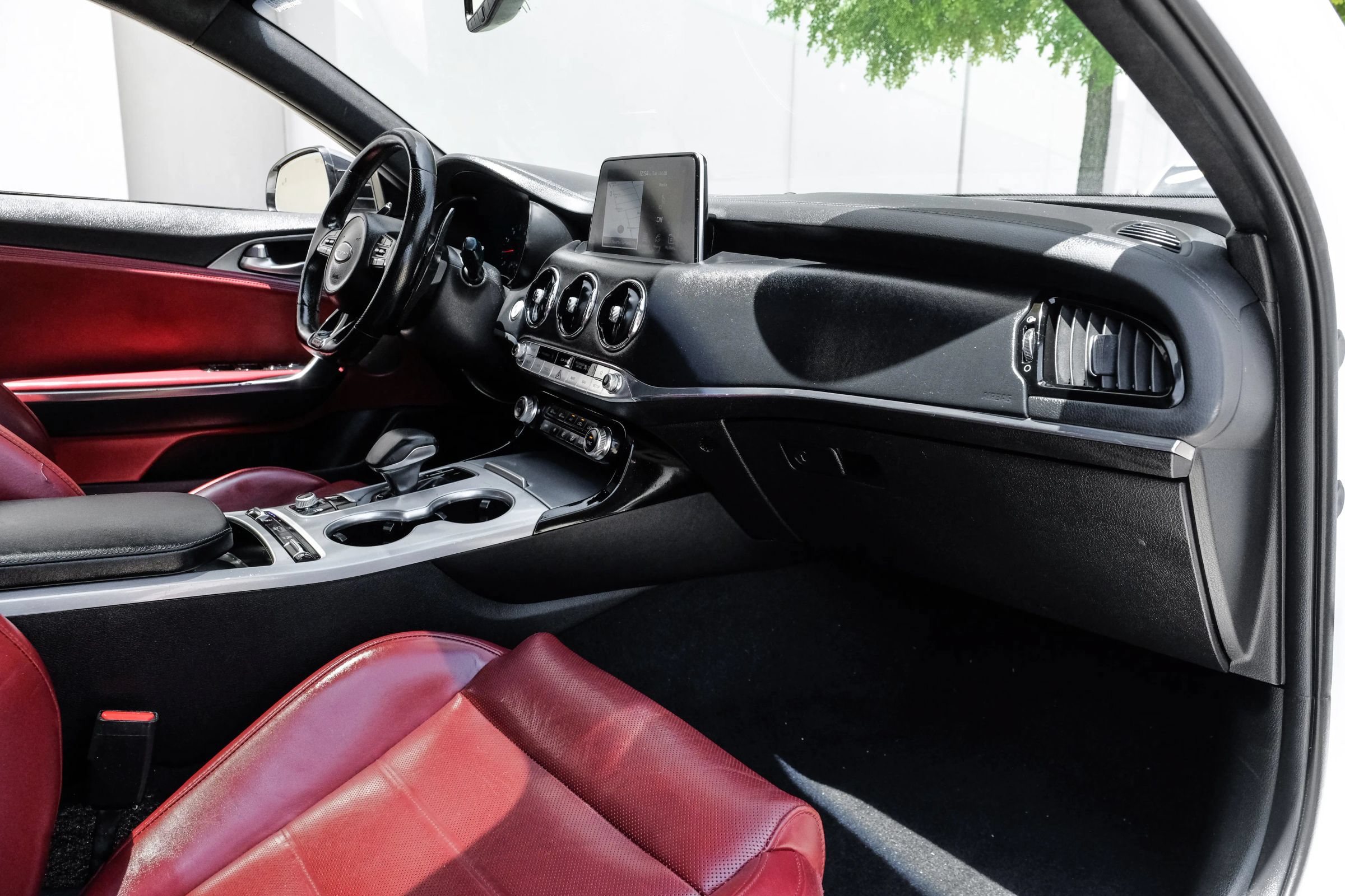 Used 2020 Kia Stinger GT2 AWD/4WD image 18