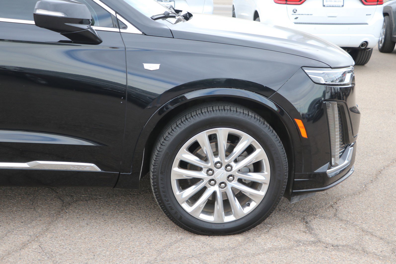 Used 2020 Cadillac XT6 Premium Luxury image 9