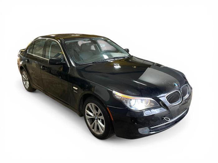 Used 2010 BMW 535i xDrive Sedan image 8