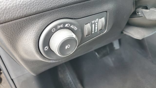 Certified 2020 Jeep Compass Limited AWD/4WD image 7