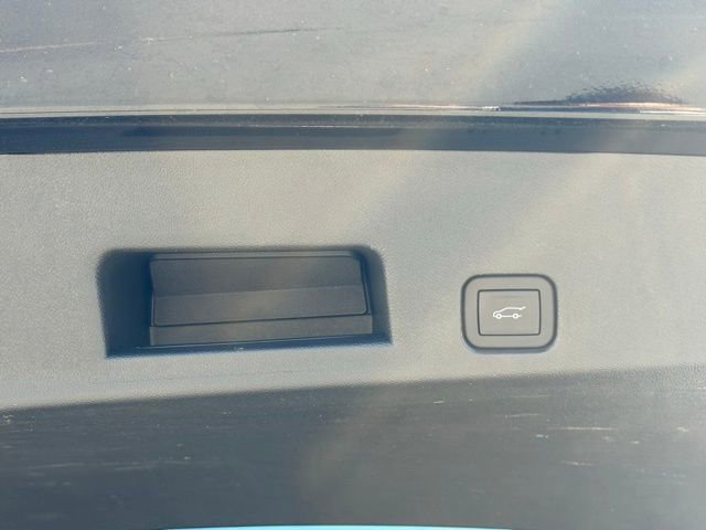 Used 2025 Buick Enclave Sport Touring image 28