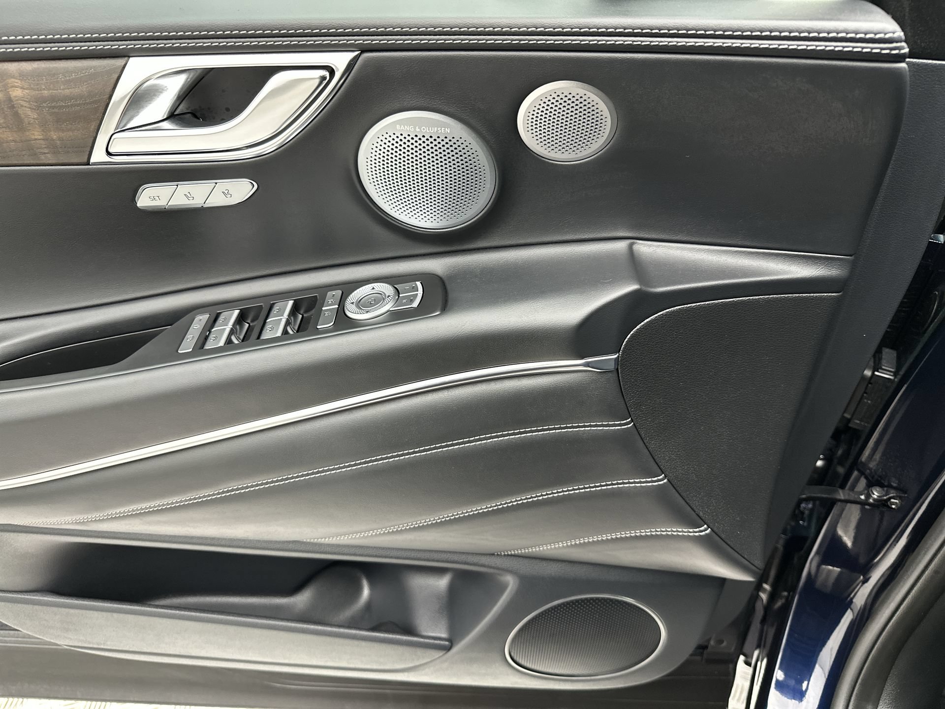 Certified 2026 Genesis GV80 3.5T Advanced AWD/4WD image 13