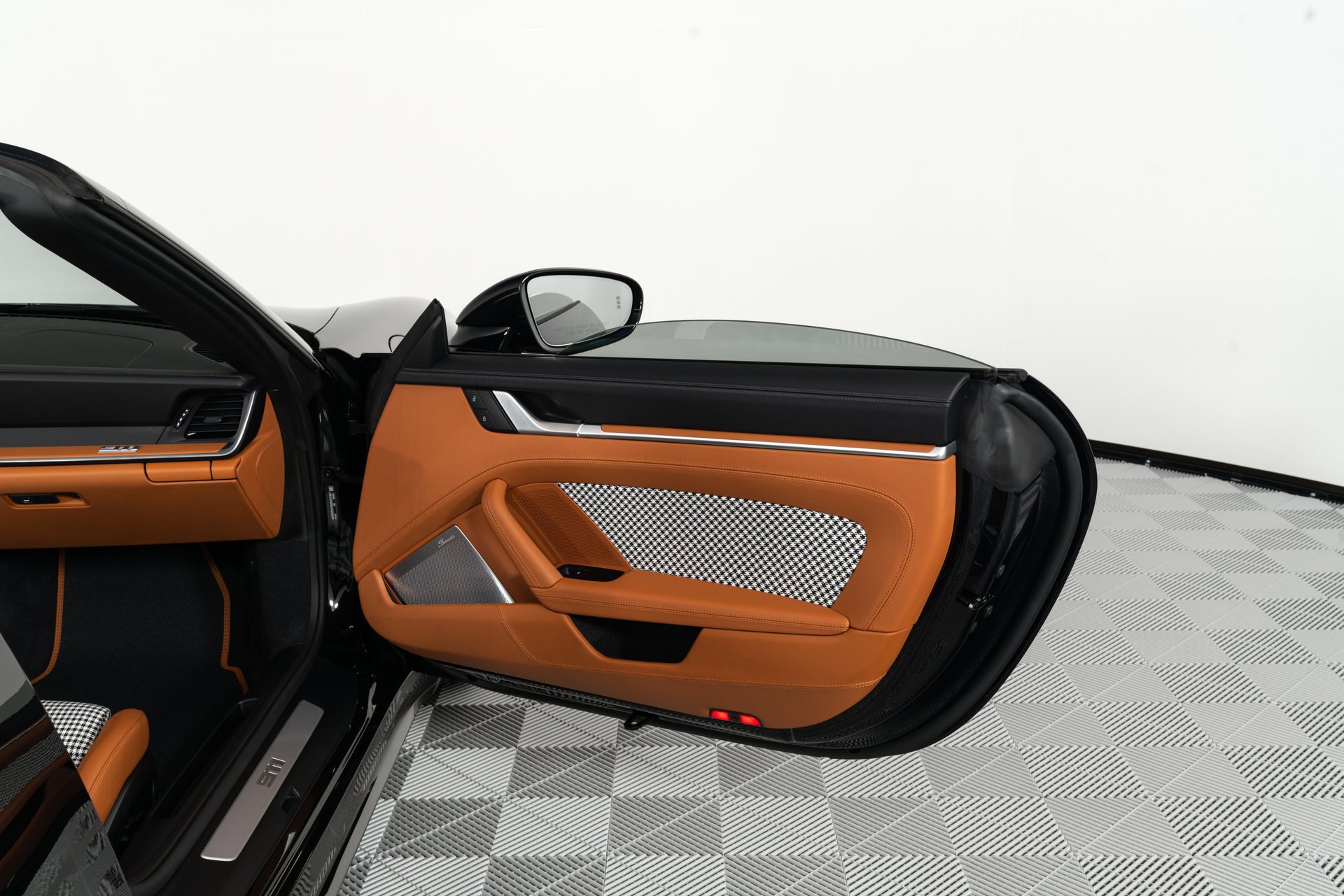 Used 2024 Porsche 911 Turbo image 14