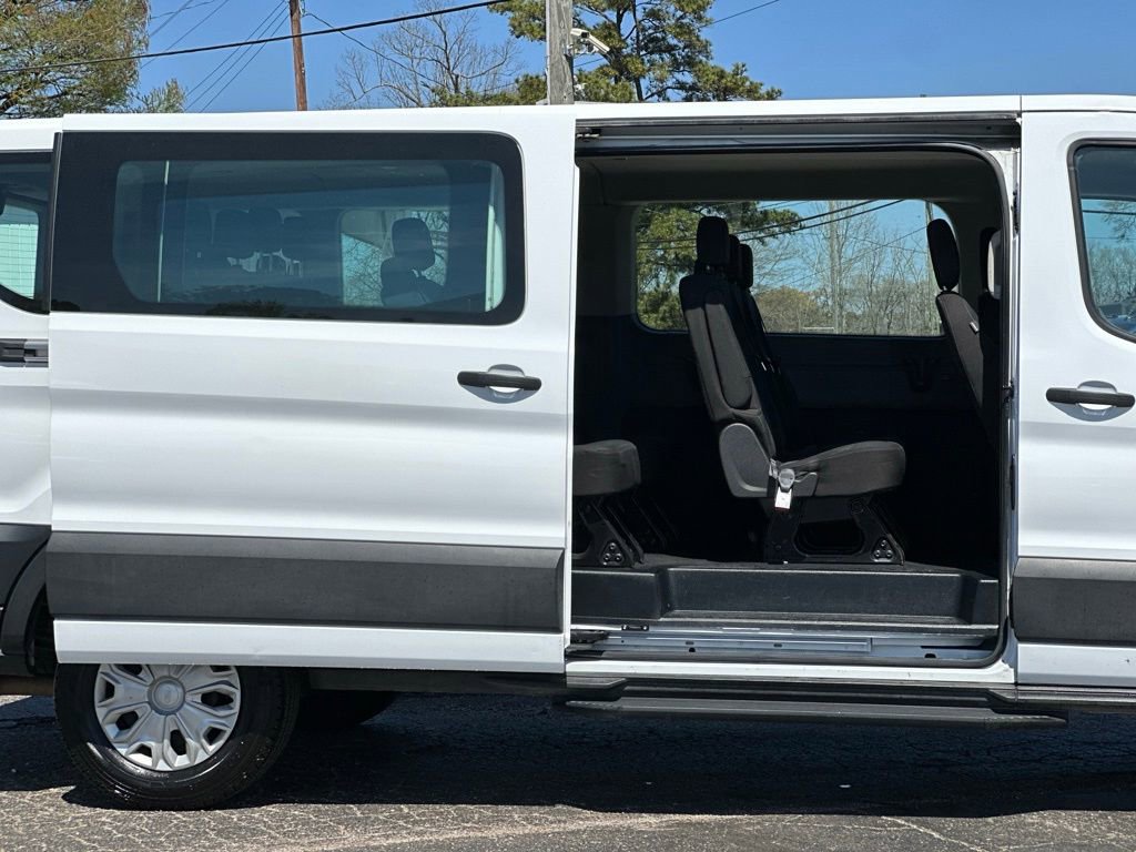 Used 2023 Ford Transit 350 XLT image 17