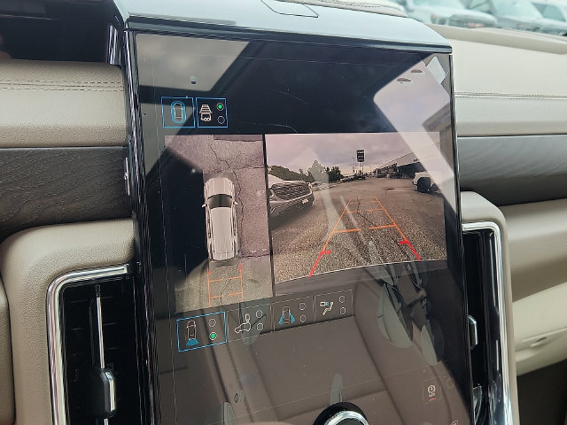 New 2026 GMC Yukon Denali w/ Sun & Power Step Package AWD/4WD image 14