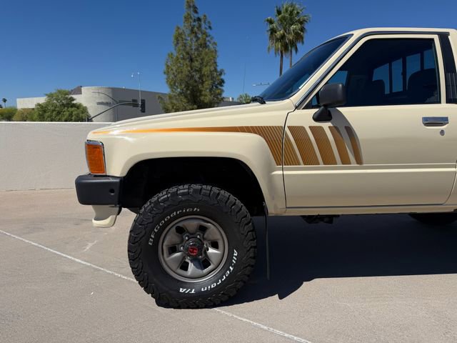 Used 1987 Toyota Pickup 4x4 Regular Cab image 12