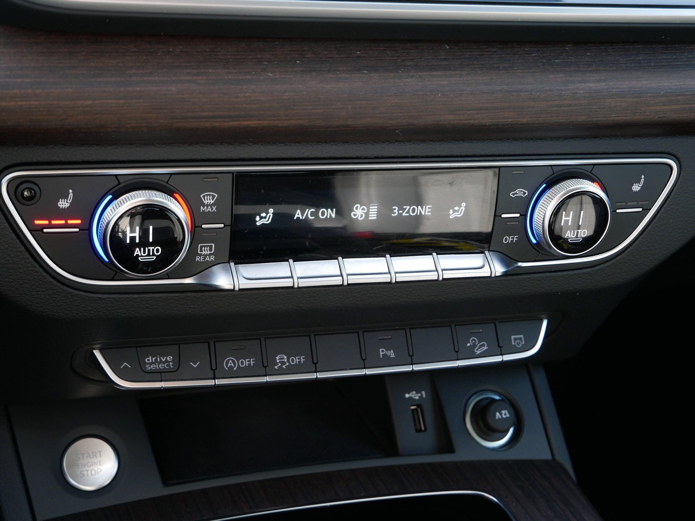 Used 2025 Audi Q5 2.0T Premium w/ Convenience Plus Package image 32