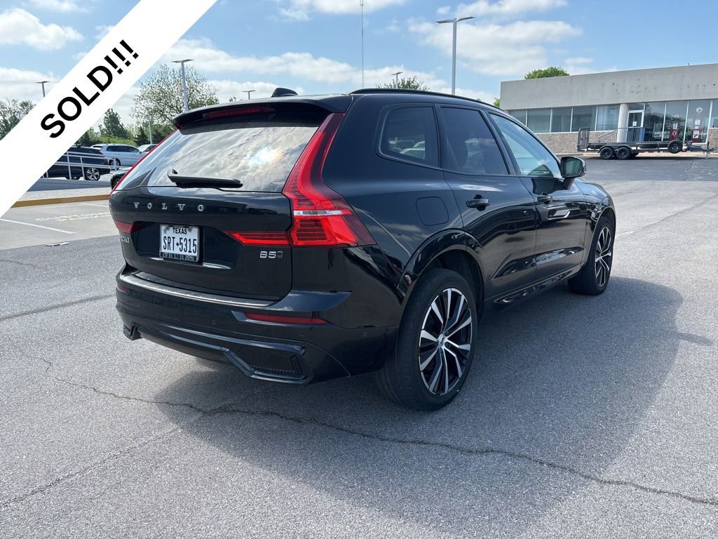 Used 2023 Volvo XC60 B5 Plus w/ Climate Package AWD/4WD image 4