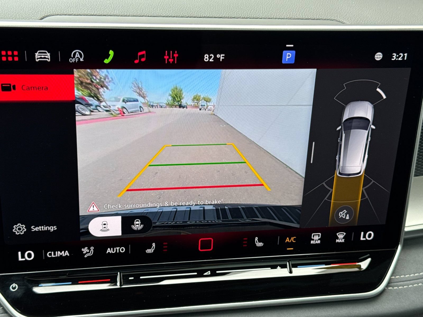 New 2026 Volkswagen Tiguan SE R-Line FWD image 19