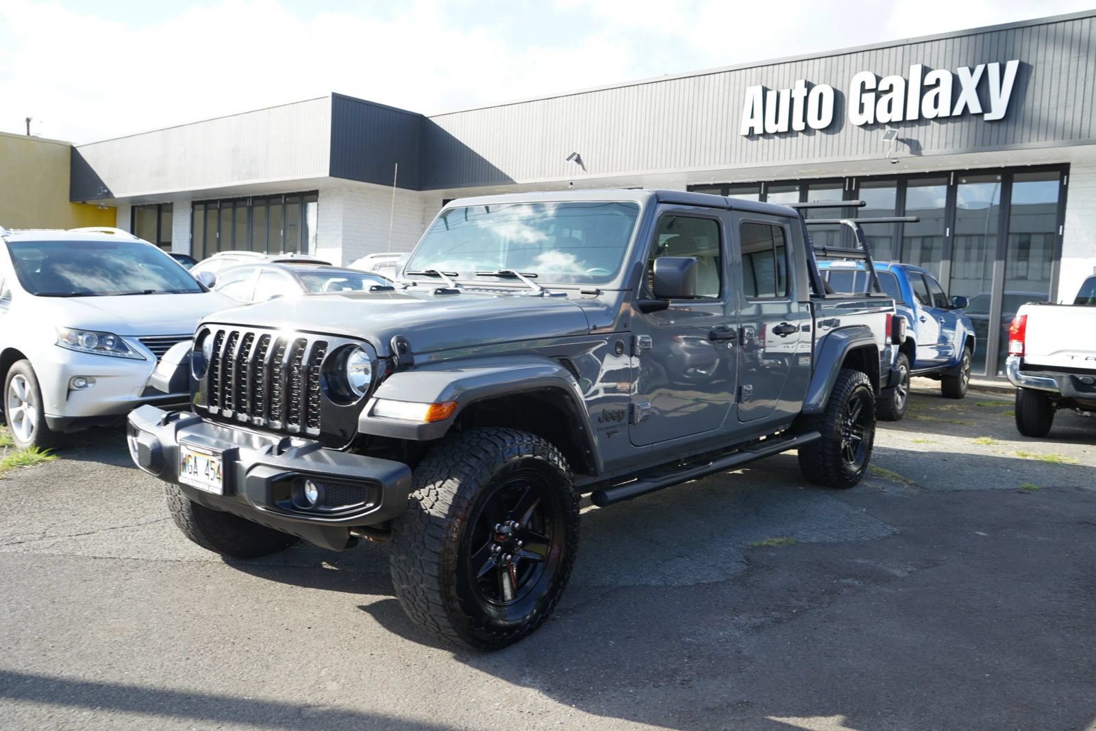 Used 2021 Jeep Gladiator Sport AWD/4WD image 5