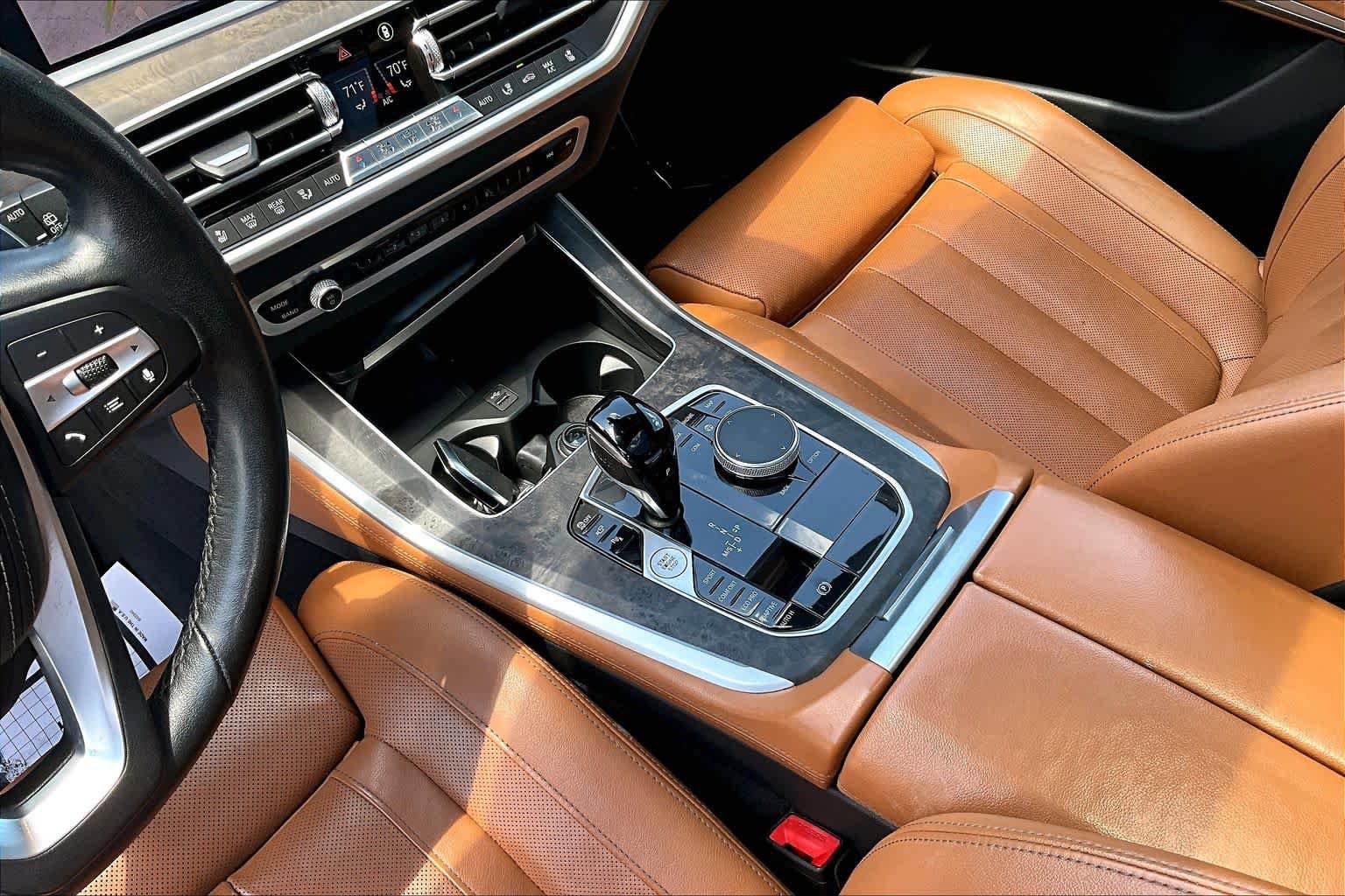 Used 2022 BMW X5 sDrive40i w/ Luxury Seating Package RWD image 17