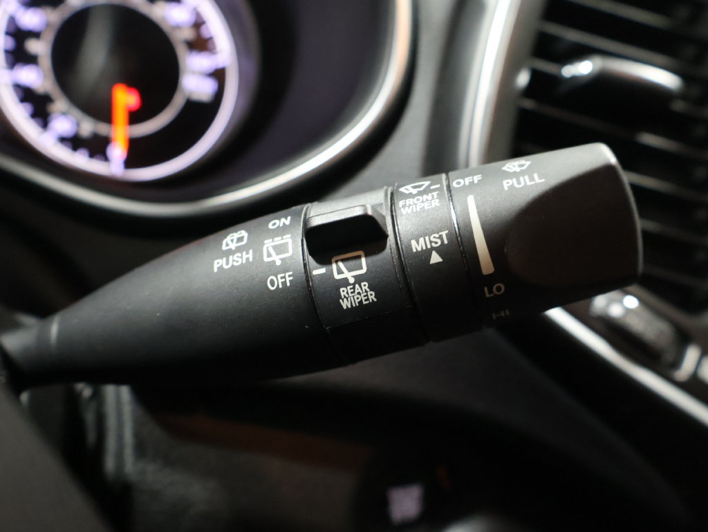 Used 2019 Jeep Cherokee Trailhawk w/ Cold Weather Group AWD/4WD image 39