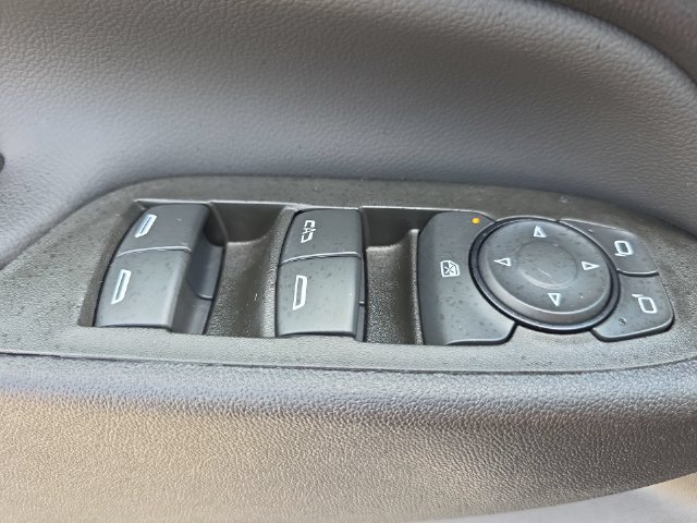 Used 2024 Chevrolet Equinox LT FWD image 28
