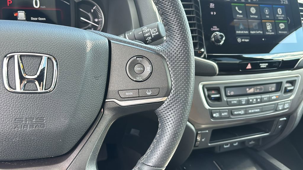 Certified 2025 Honda Passport EX-L image 18