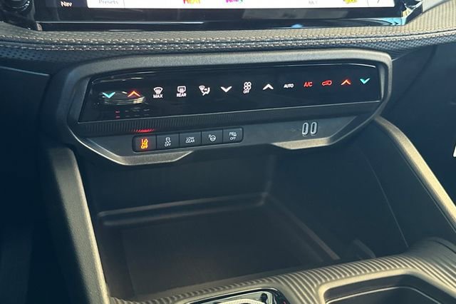 New 2026 Jeep Cherokee Overland w/ Advanced Pro Tech Group AWD/4WD image 19