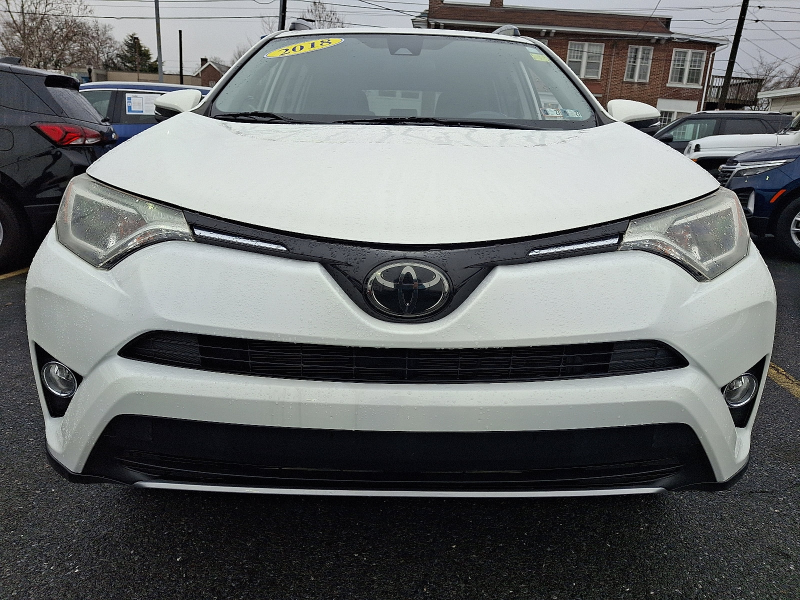 Used 2018 Toyota RAV4 XLE w/ Plus Extra Value Package image 8