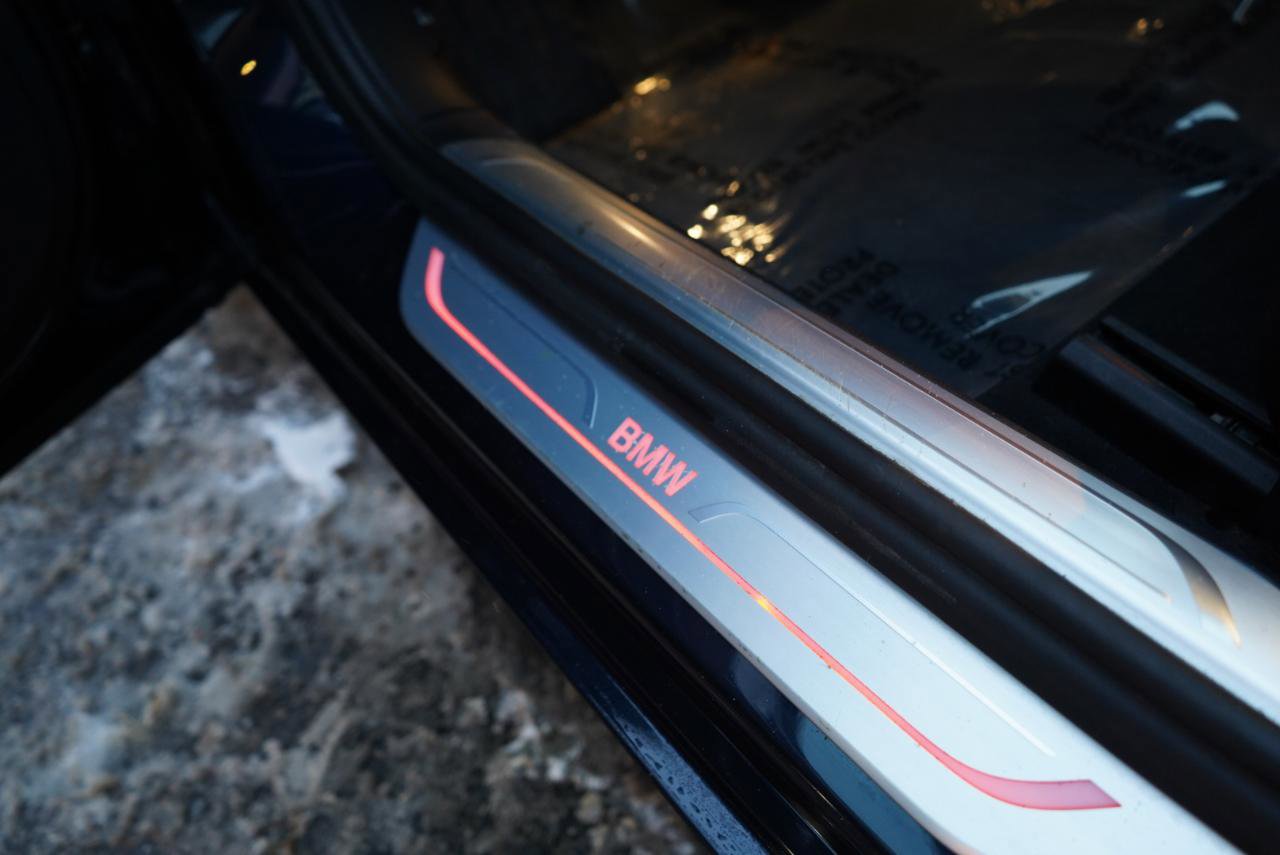 Used 2018 BMW 750i xDrive image 32