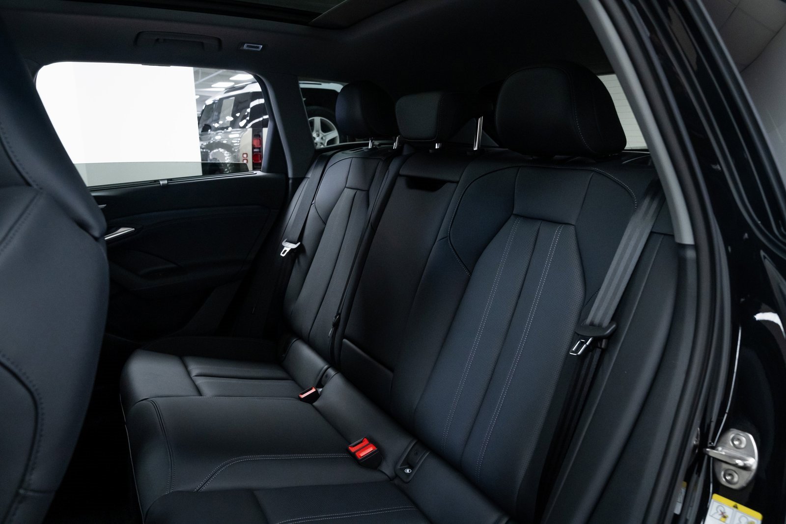 Used 2025 Audi Q6 e-tron Premium Plus w/ Premium Plus image 21