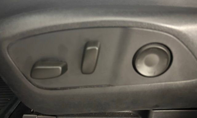 Certified 2024 Chevrolet Traverse RS image 23