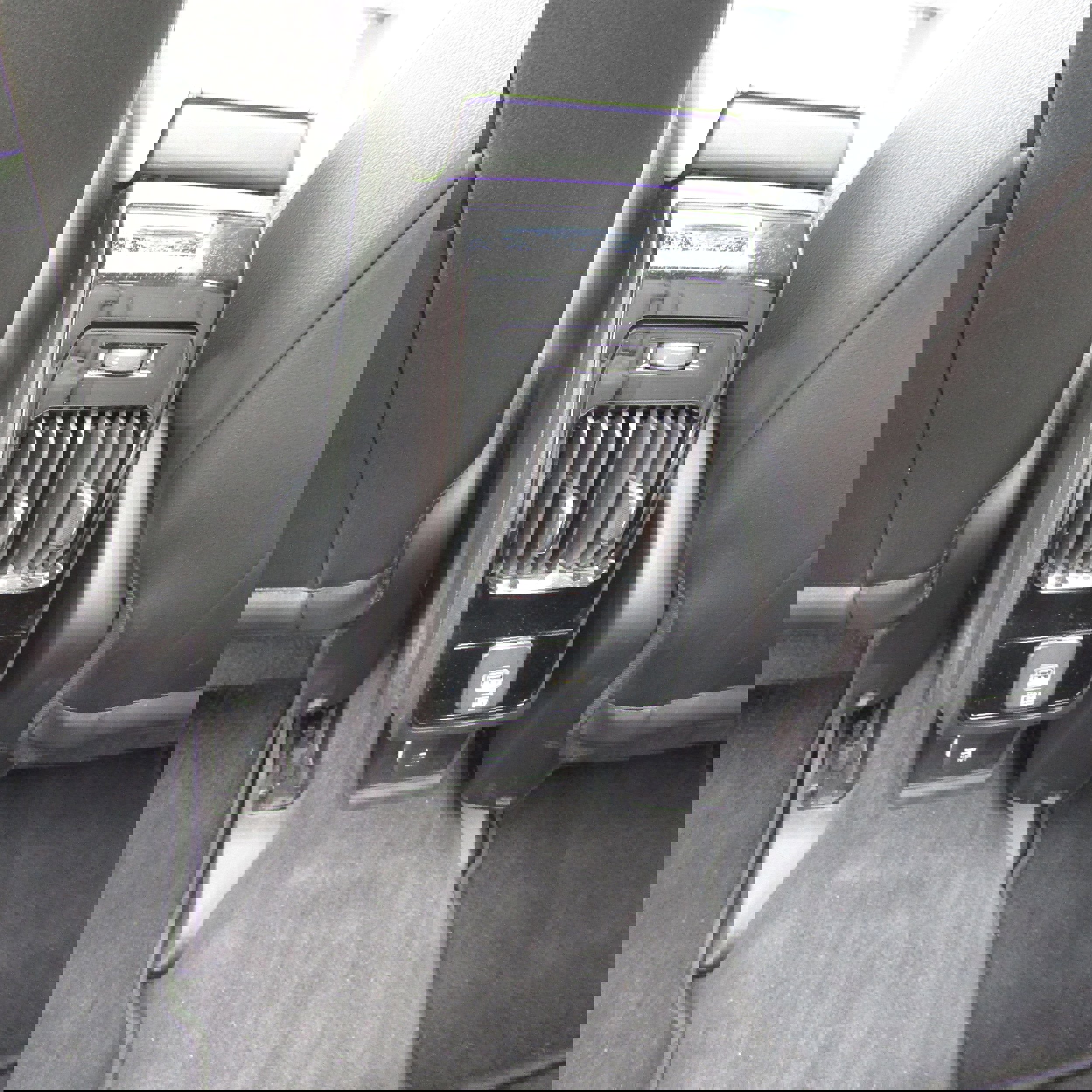 Used 2022 Jeep Compass Latitude w/ Sun and Sound Group image 15