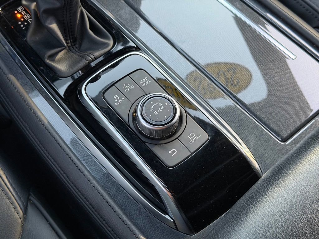 Used 2022 Nissan Armada SL w/ Midnight Edition Package image 41