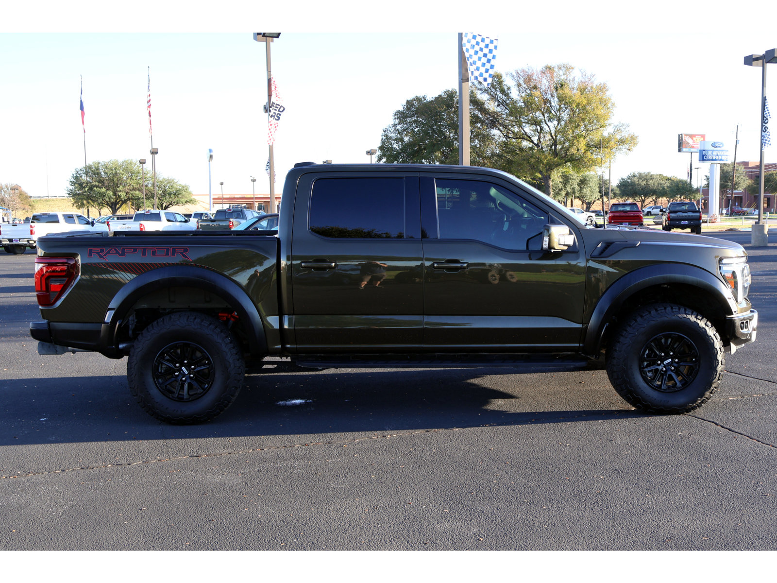 Used 2025 Ford F150 Raptor AWD/4WD image 12