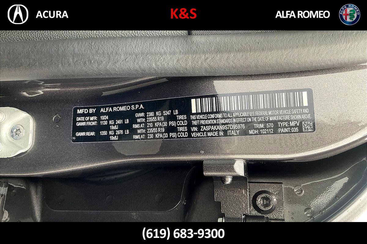 New 2025 Alfa Romeo Stelvio Sprint image 13