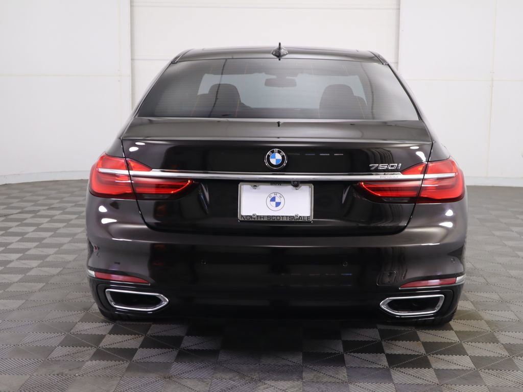 Used 2019 BMW 750i w/ Executive Package image 6