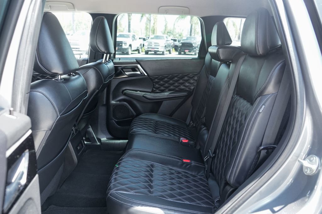 Used 2022 Mitsubishi Outlander SEL FWD image 33