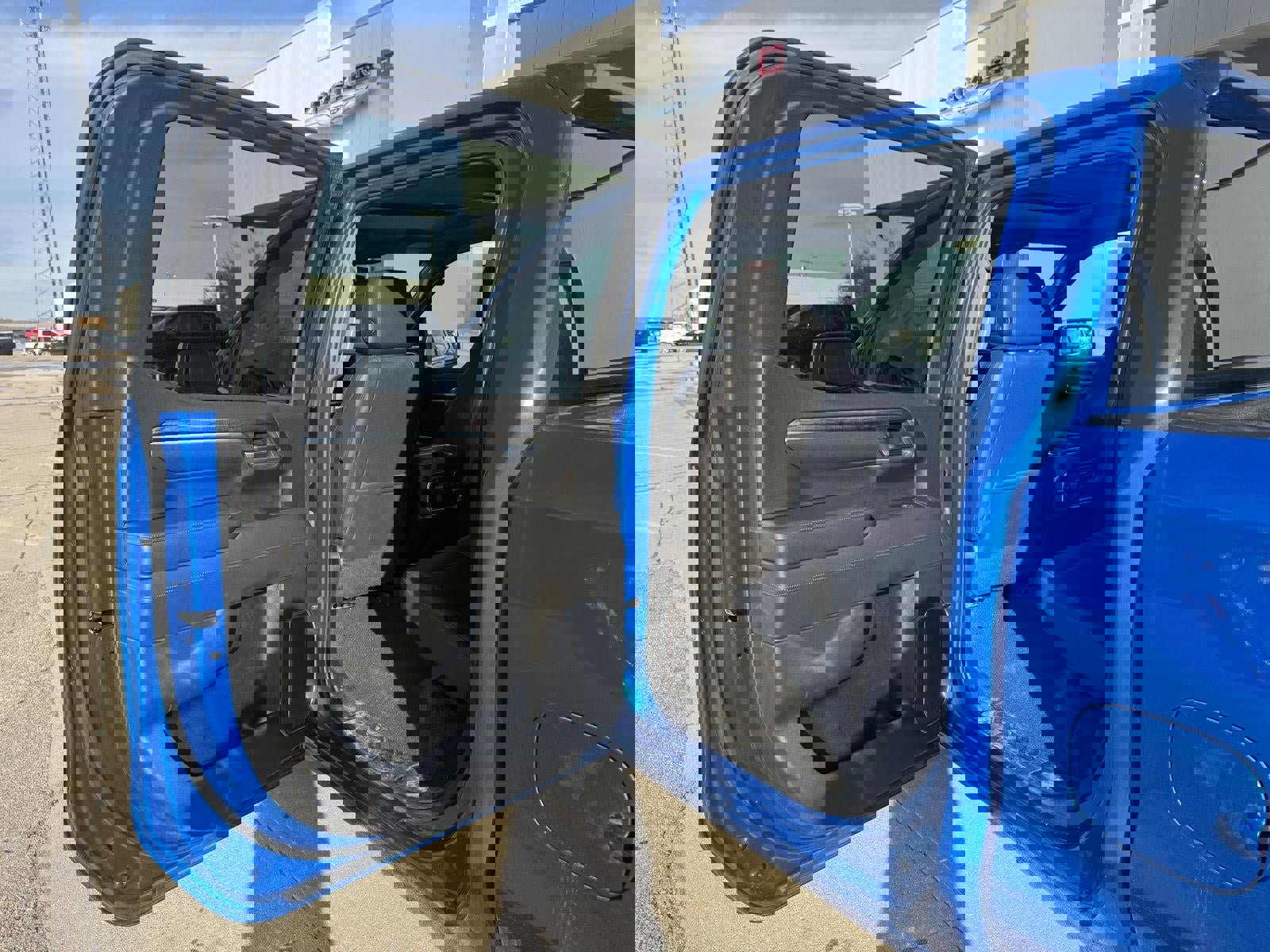 Used 2022 Chevrolet Silverado 1500 LTZ image 8