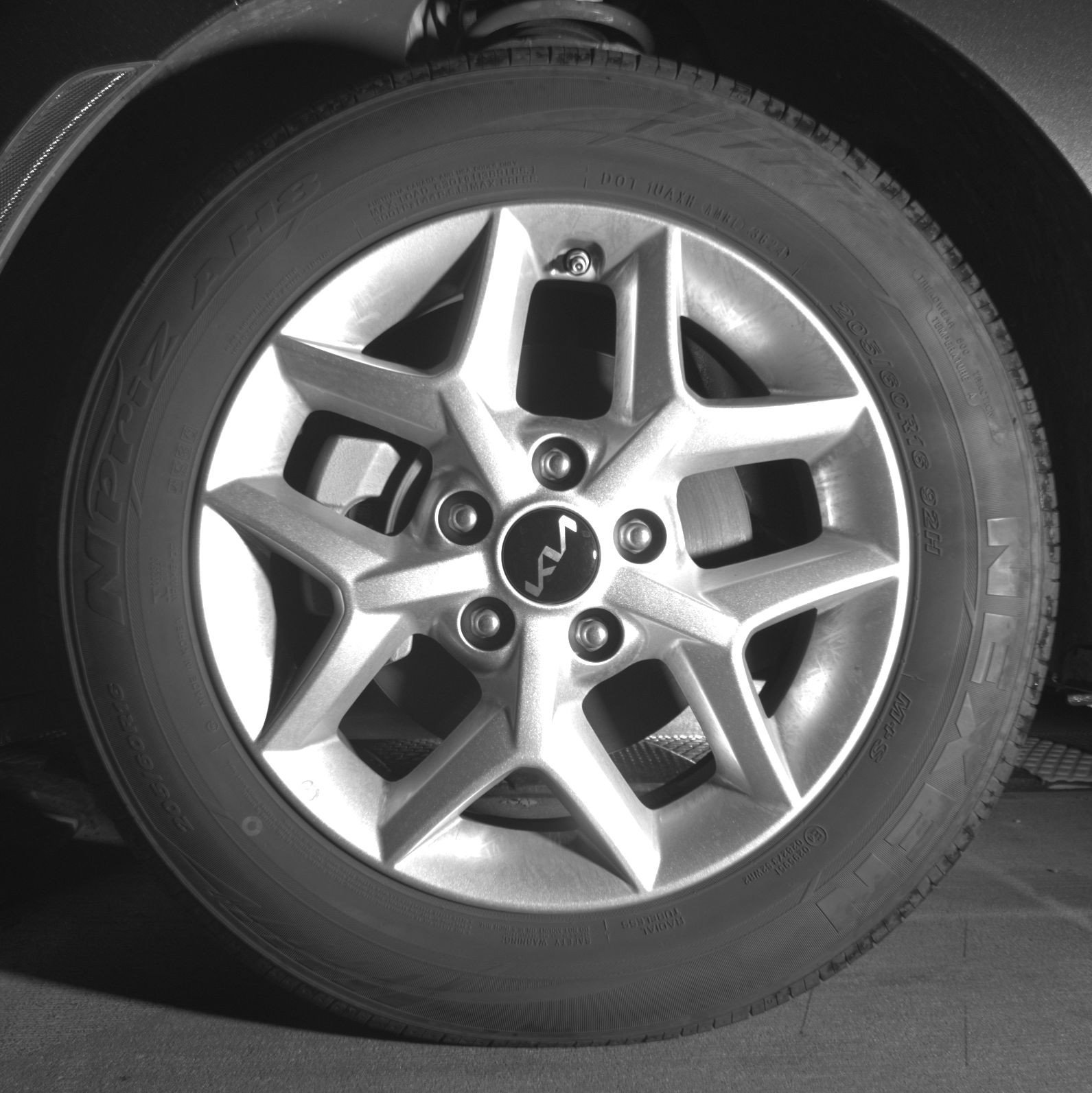 Used 2025 Kia Soul LX w/ LX Technology Package image 12