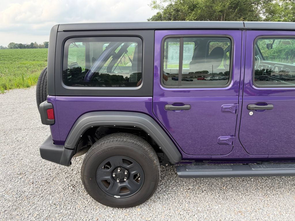 Used 2023 Jeep Wrangler Unlimited Sport AWD/4WD image 16