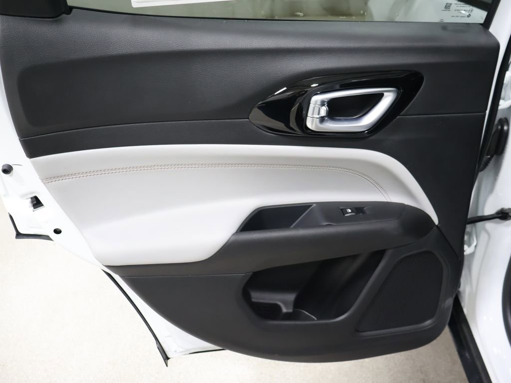 New 2026 Jeep Compass Limited AWD/4WD image 13