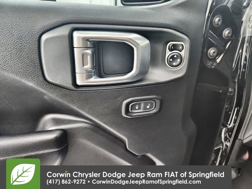 Certified 2021 Jeep Gladiator Willys image 21