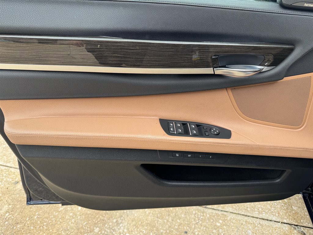 Used 2015 BMW 740Li w/ Executive Package image 15