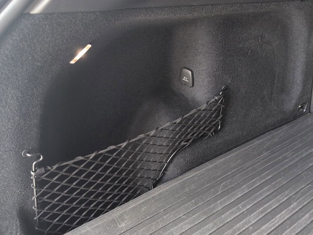 Used 2022 Volvo XC60 B5 Momentum w/ Advanced Package image 39