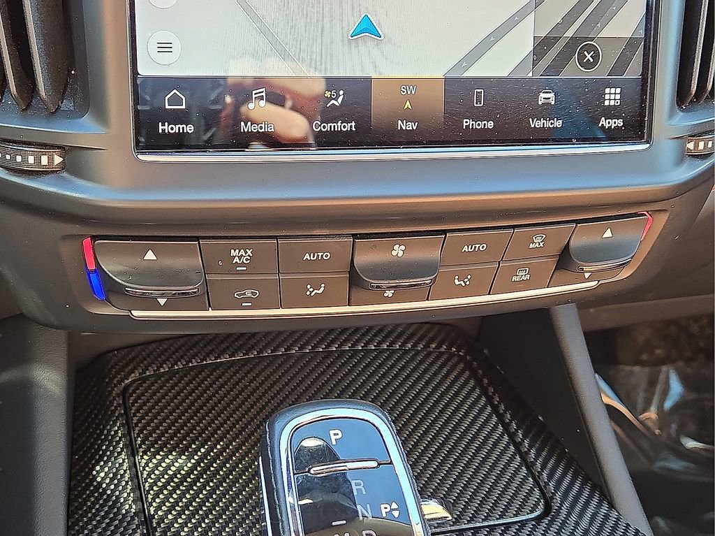 Used 2021 Maserati Levante GTS image 30