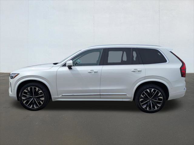 Used 2025 Volvo XC90 B6 Plus image 2