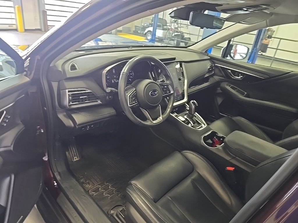 Used 2023 Subaru Outback Touring AWD/4WD image 6