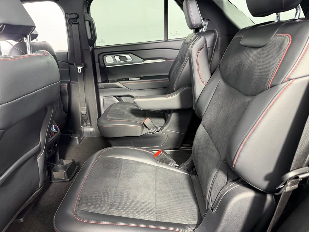 Used 2025 Ford Explorer ST w/ Sun And Sound Package AWD/4WD image 27