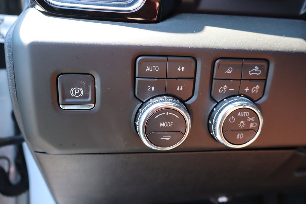 Used 2026 GMC Sierra 3500 Denali Ultimate AWD/4WD image 15