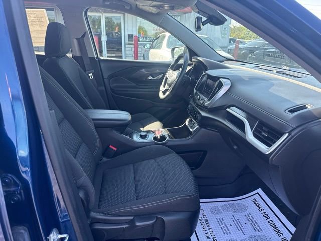 Used 2023 GMC Terrain SLE w/ LPO, Floor Liner Package FWD image 10