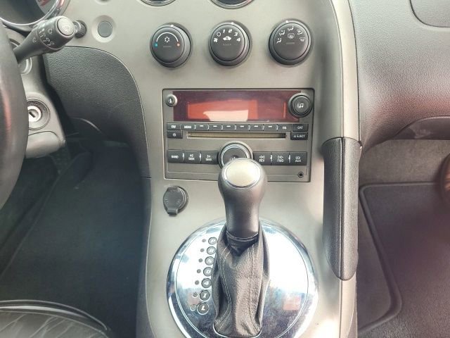 Used 2006 Pontiac Solstice Convertible w/ Premium Package image 36