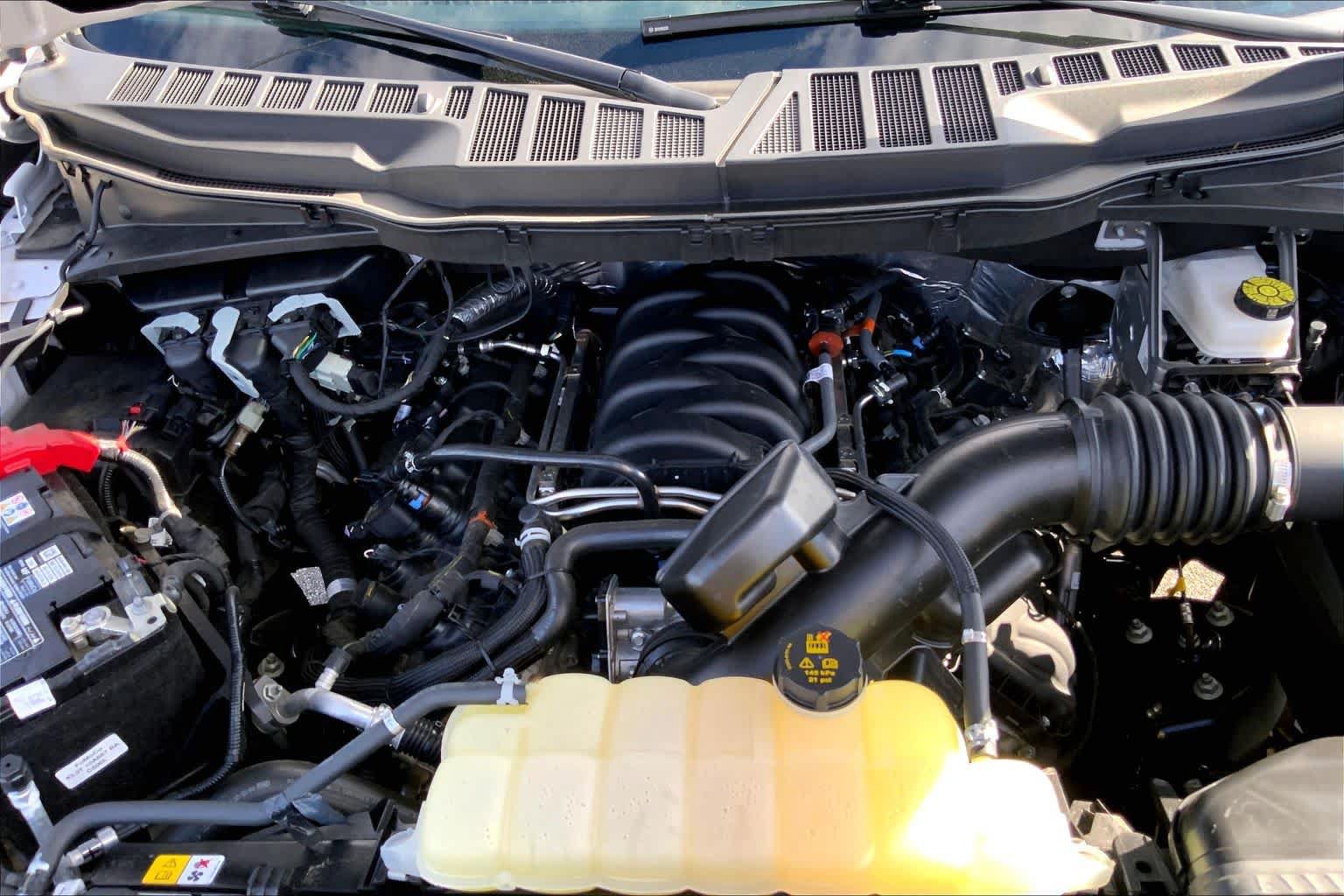Used 2025 Ford F150 Lariat w/ Equipment Group 502A High AWD/4WD image 30