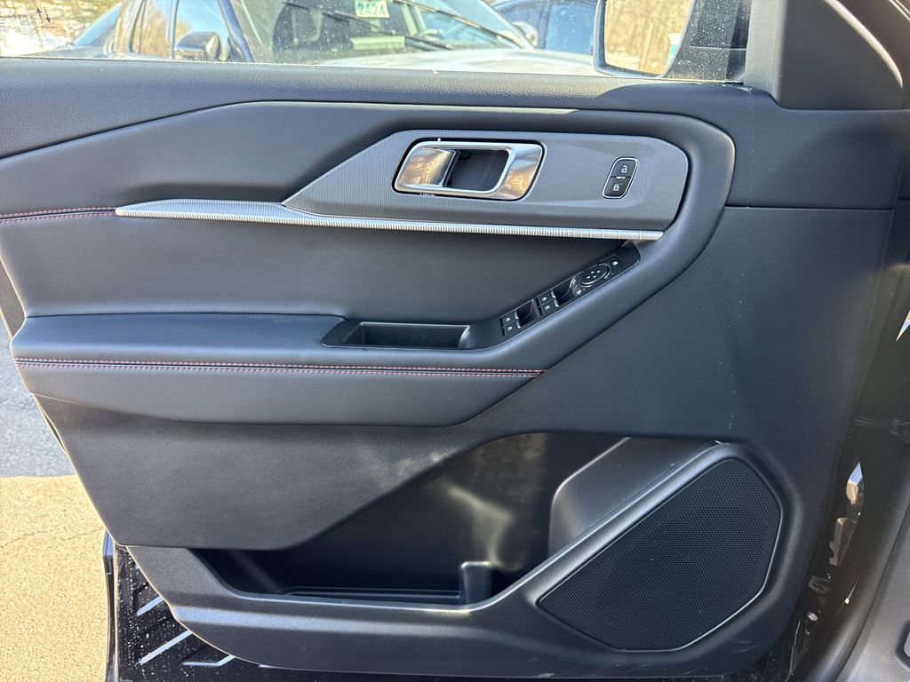 Used 2026 Ford Explorer ST-Line image 22