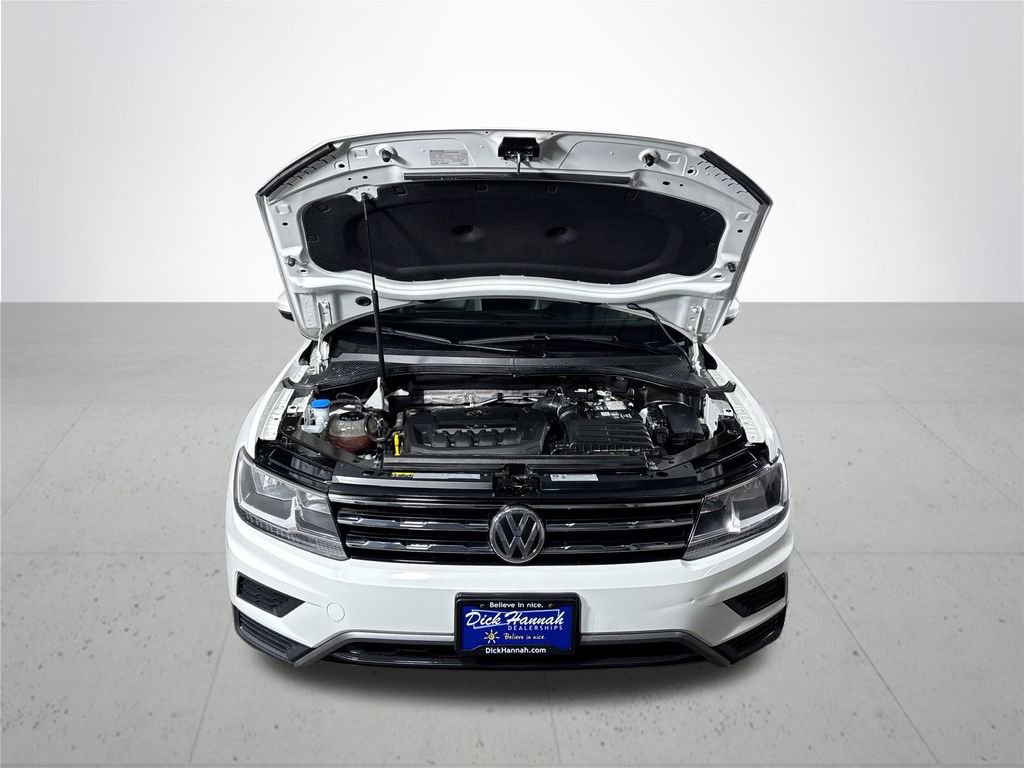 Used 2018 Volkswagen Tiguan SE w/ Panoramic Sunroof Package image 22