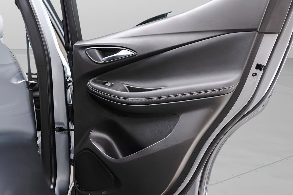 Used 2021 Buick Encore GX Essence image 35