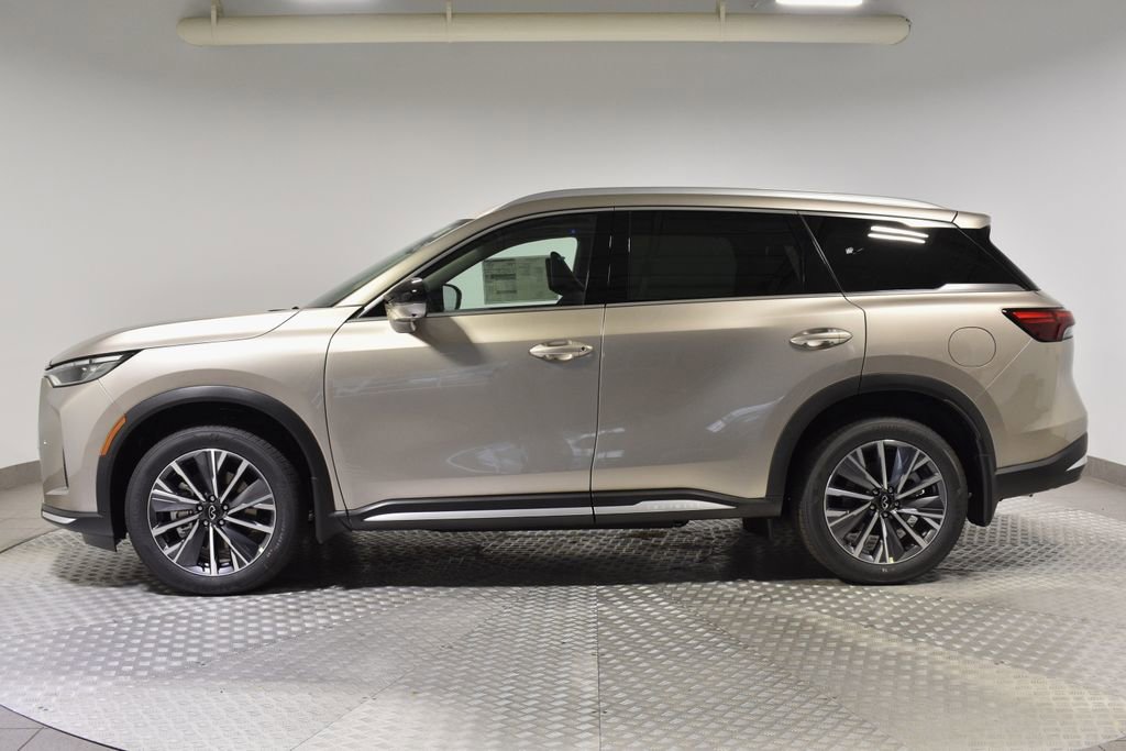 New 2026 INFINITI QX60 Luxe w/ Family Package image 2