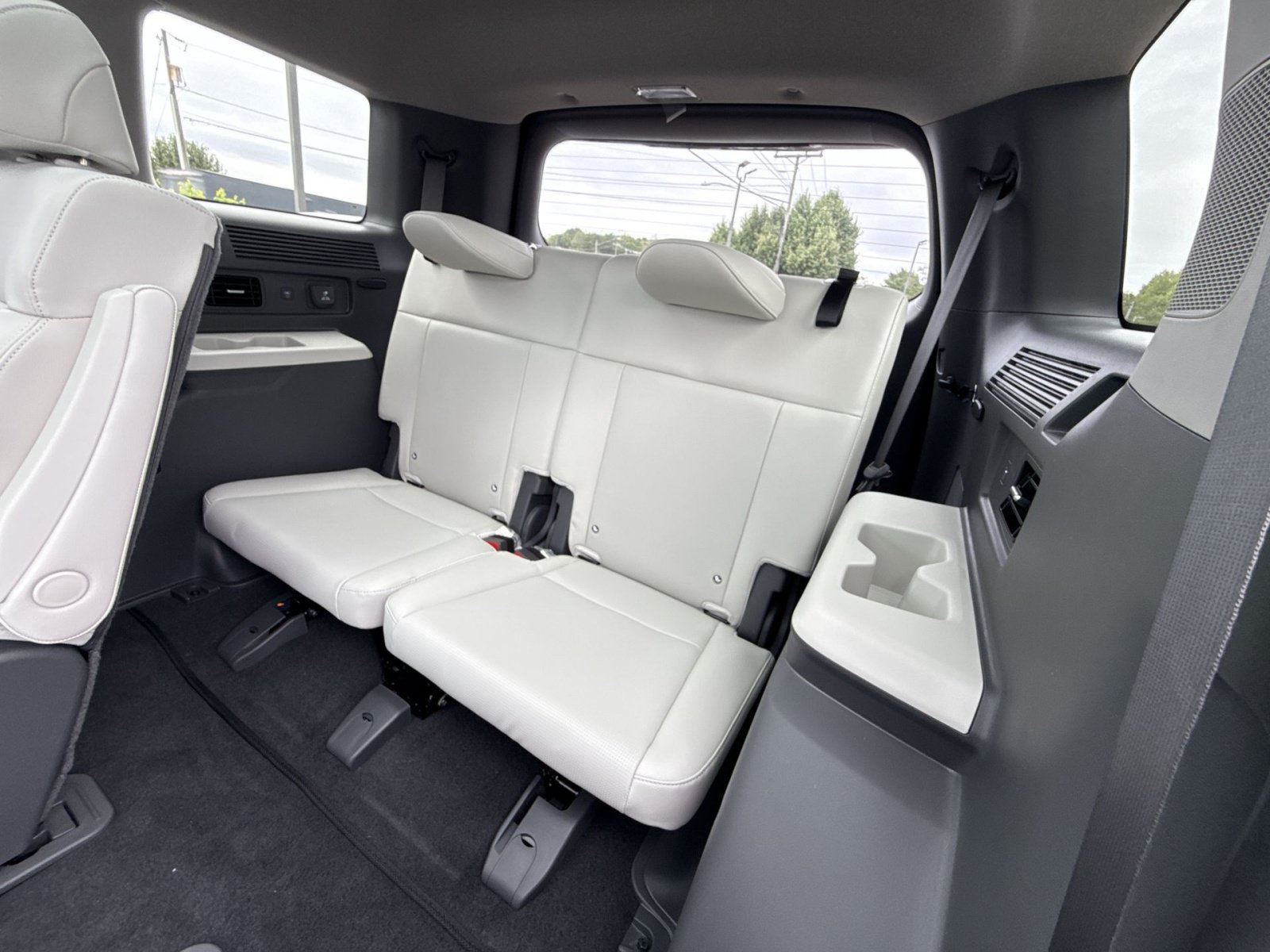 New 2027 Hyundai Santa Fe Limited AWD/4WD image 26