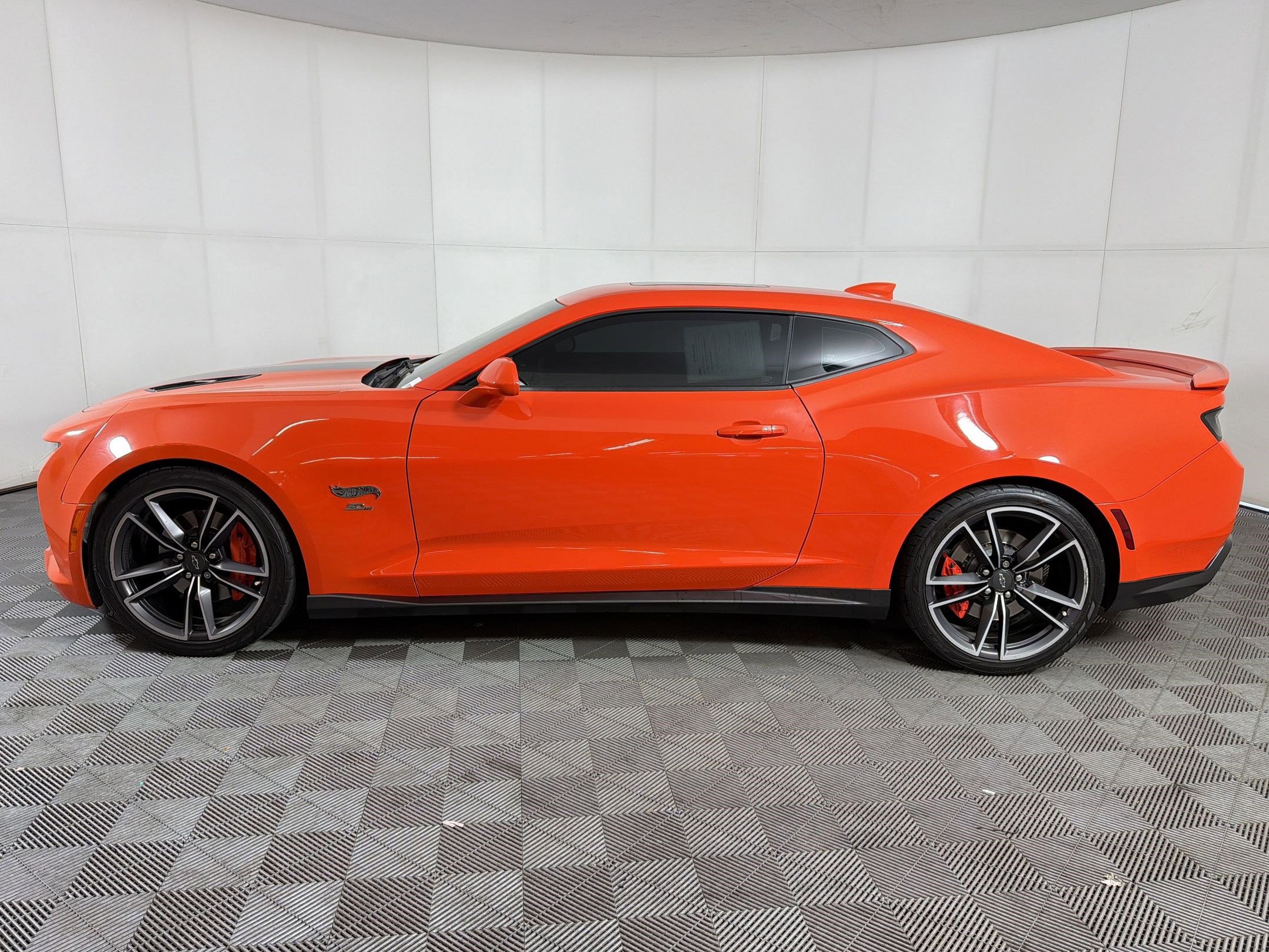 Used 2018 Chevrolet Camaro SS w/ Hot Wheels Edition image 2